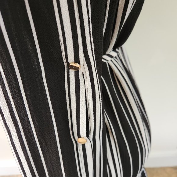 Calvin Tran Black & White stripe short dress with shoulder cut-outs - Picture 4 of 8